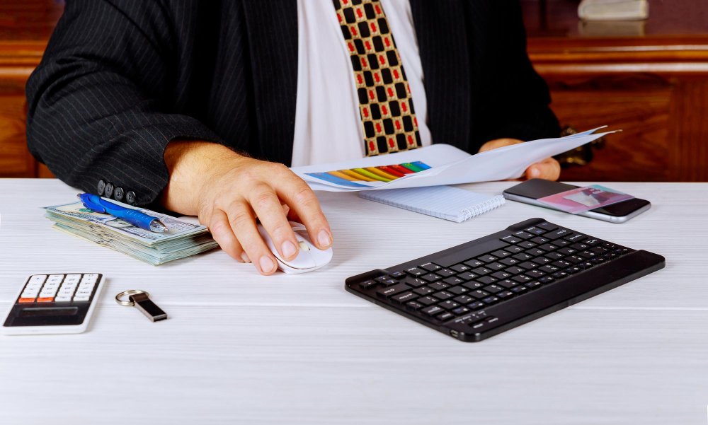 How a Business Should Maintain its Books of Accounts as per UAE Law